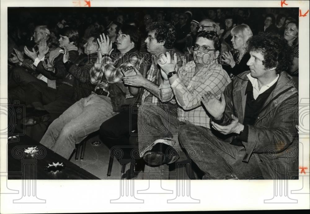 1980 Press Photo The Ford Company Brook park plant meeting - Historic Images