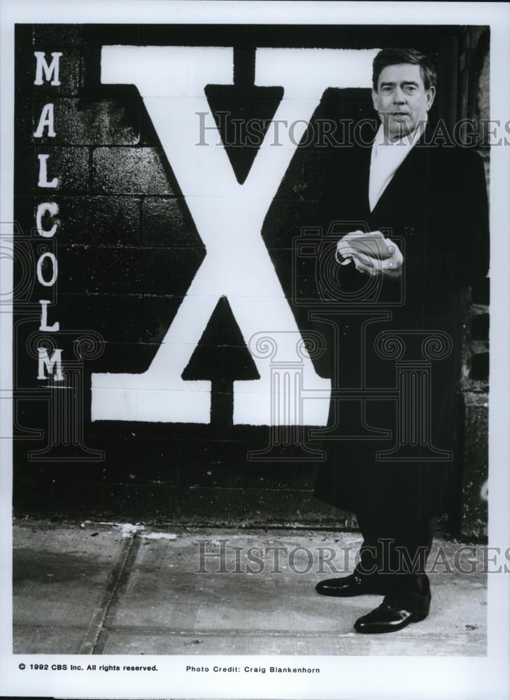 1992 Press Photo Dan Rather in Malcolm X The Real Story - Historic Images