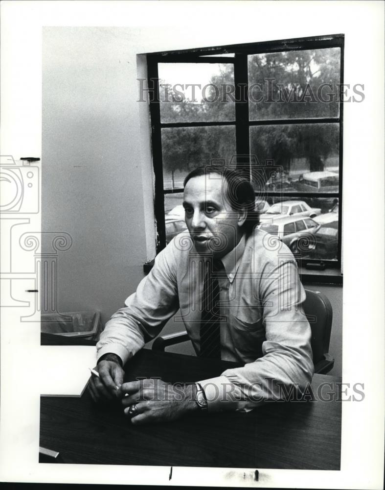 1987 Press Photo Daniel Watkins - Historic Images
