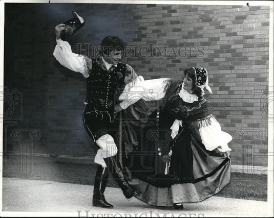 1982 Press Photo Mary Ann Druzino & Mija Dolina in Slovene Folklore Ins Festival - Historic Images