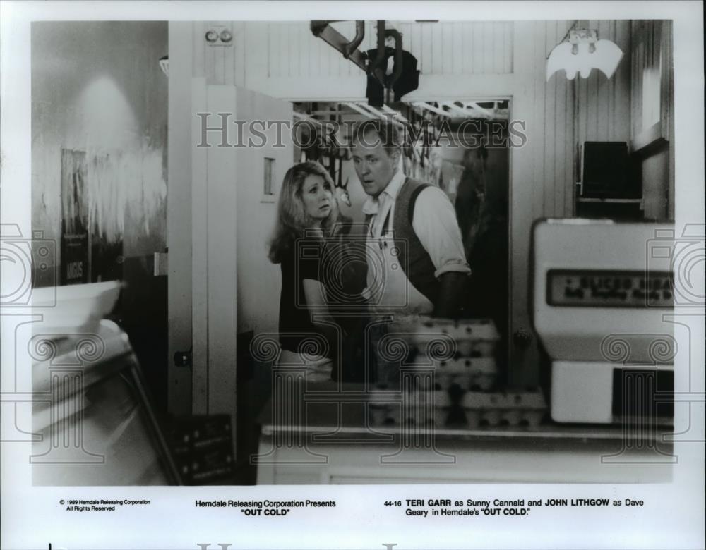 1989 Press Photo Teri Garr and John Lithgow in Out Cold - cvp45061 - Historic Images