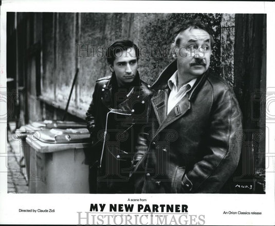 1985 Press Photo Thierry Lhermitte & Philippw Noiret in My New Partner - Historic Images