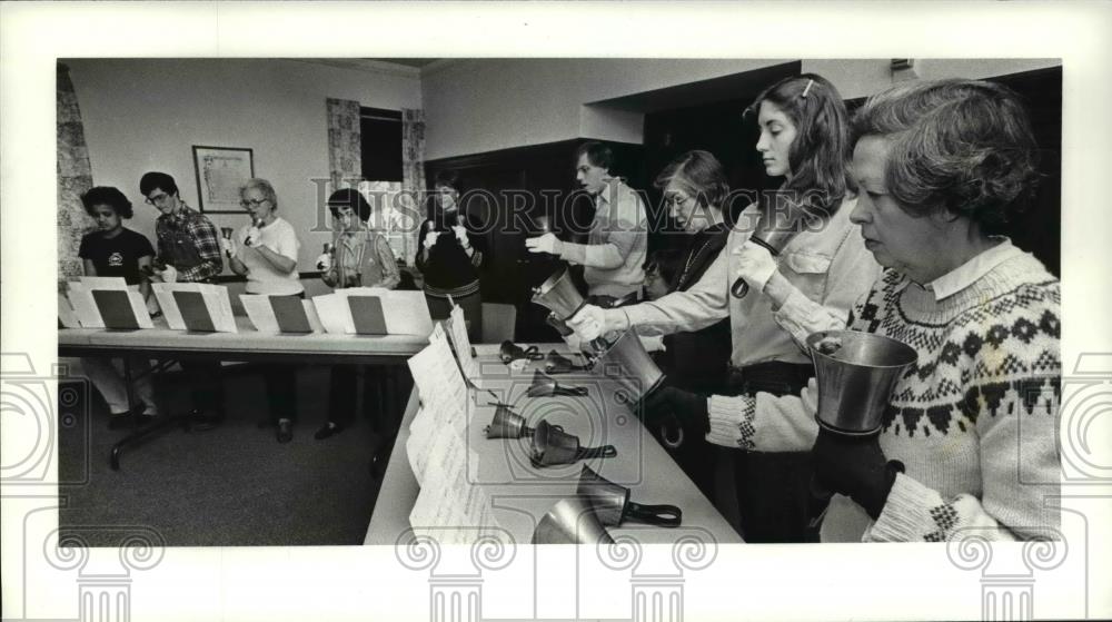 1980 Press Photo First Baptist church senior choir bell ringers - Historic Images