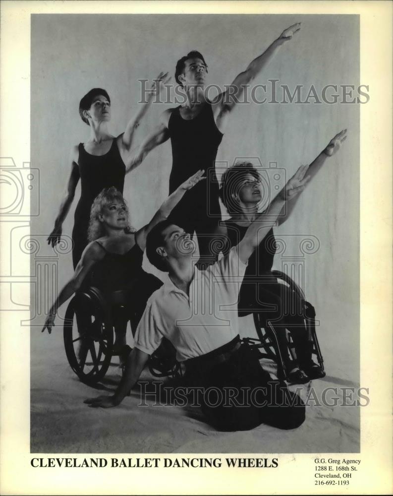 1996 Press Photo Cleveland Ballet Dancing Wheels - Historic Images