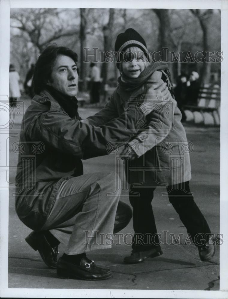 1984 Press Photo Dustin Hoffman and Justin Henry star in Kramer vs. Kramer - Historic Images