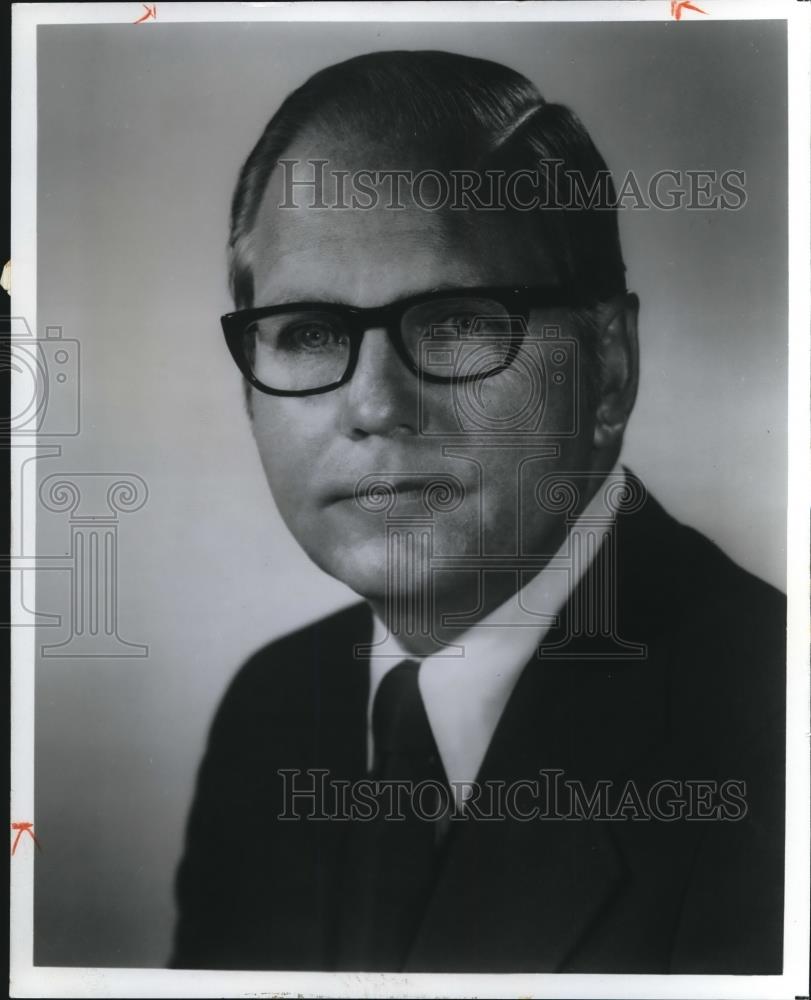 1973 Press Photo WE Lingren President of Miller Publishing Company - Historic Images