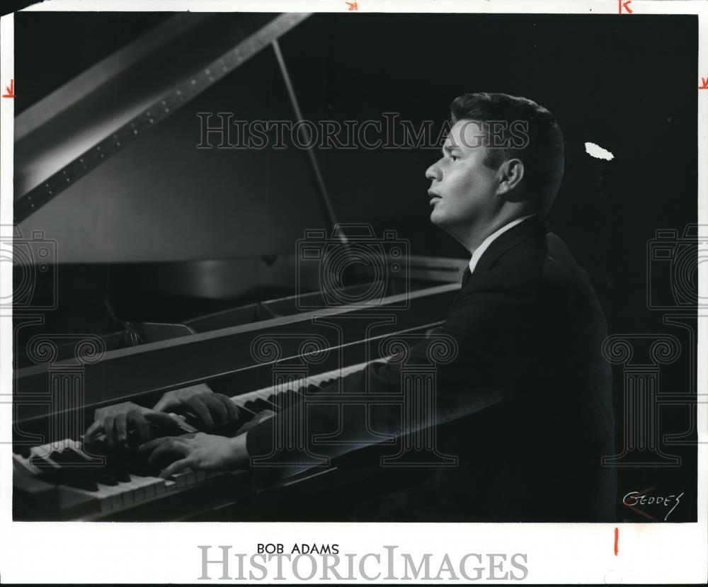 1976 Press Photo Bob Adams Pianist - Historic Images