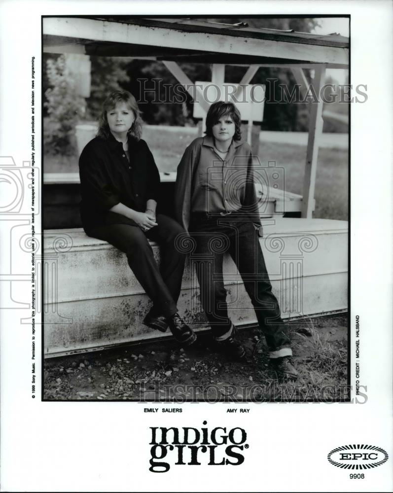 1999 Press Photo Emily Saliers and Amy Ray of the Indigo Girls - cvp69355 - Historic Images