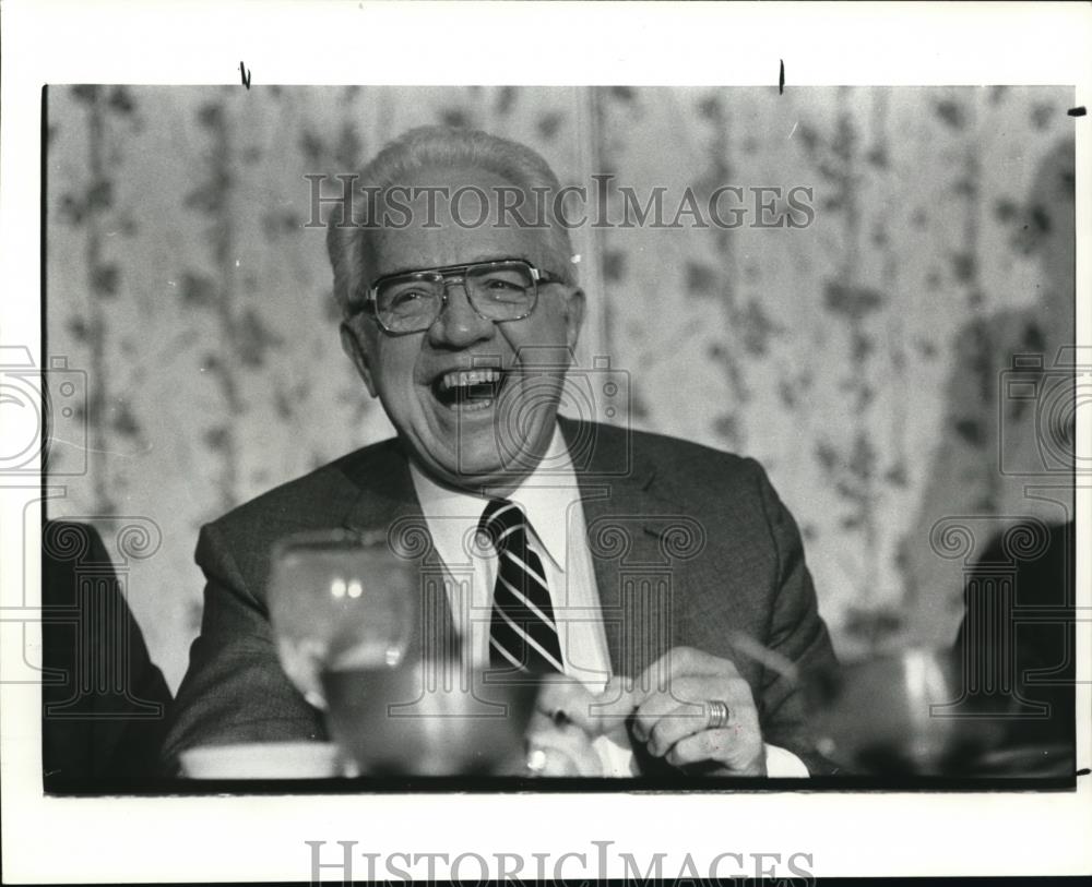 1983 Press Photo Dr Walter B Wastjen - Historic Images