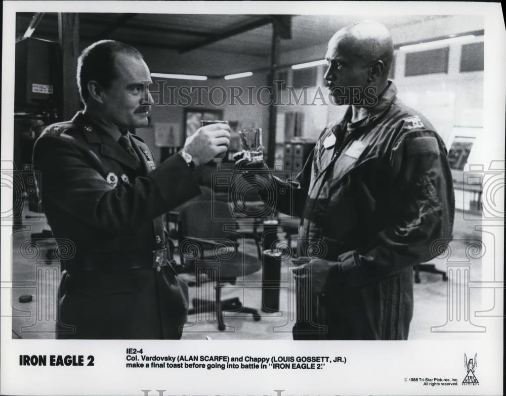 1989 Press Photo Louis Gossett Jr. and Alan Scarfe in Iron Eagle 2 - cvp46356 - Historic Images