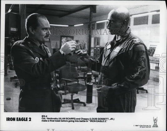 1989 Press Photo Louis Gossett Jr. and Alan Scarfe in Iron Eagle 2 - cvp46356 - Historic Images