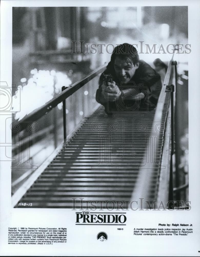 1988 Press Photo Mark Harmon in The Presido - Historic Images