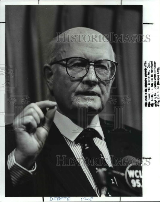 1989 Press Photo Dr Robert J White - Historic Images