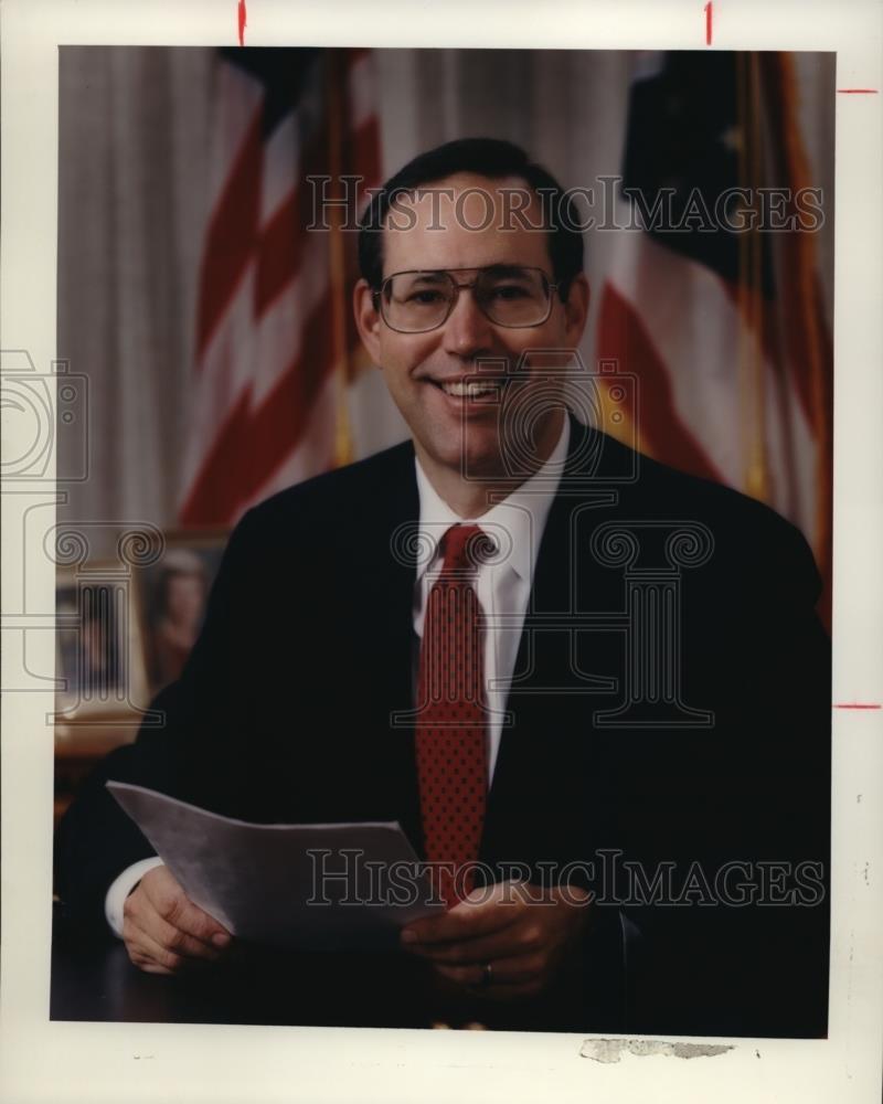 1996 Press Photo Bob Taft, United States Secretary of State. - Historic Images