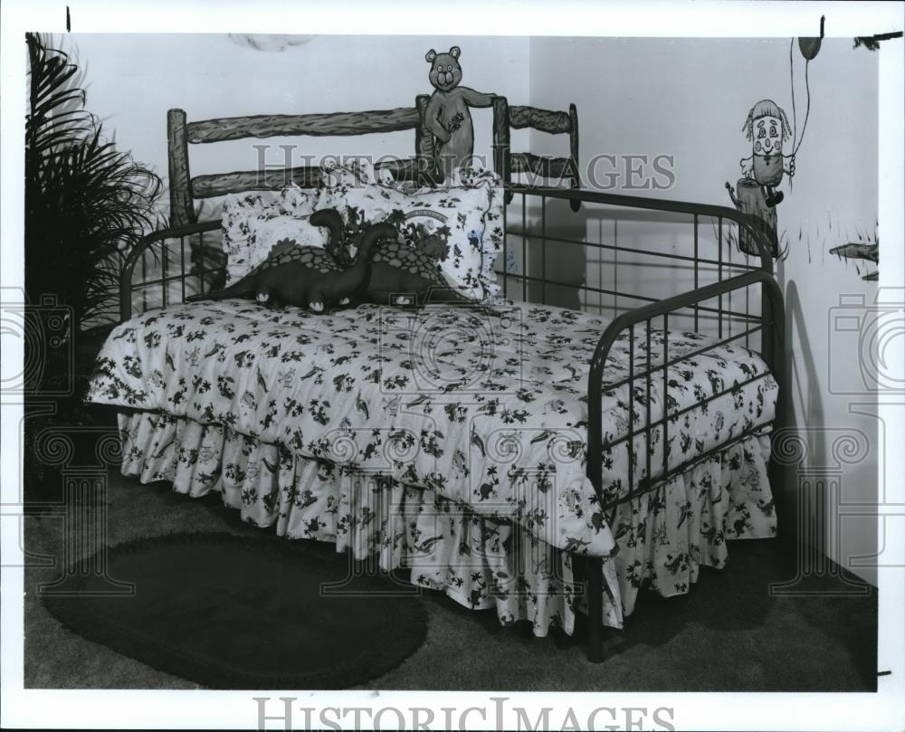 1988 Press Photo Bedrooms - Historic Images