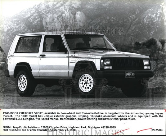 1988 Press Photo Two door Jeep Cherokee Sport 1989 - Historic Images