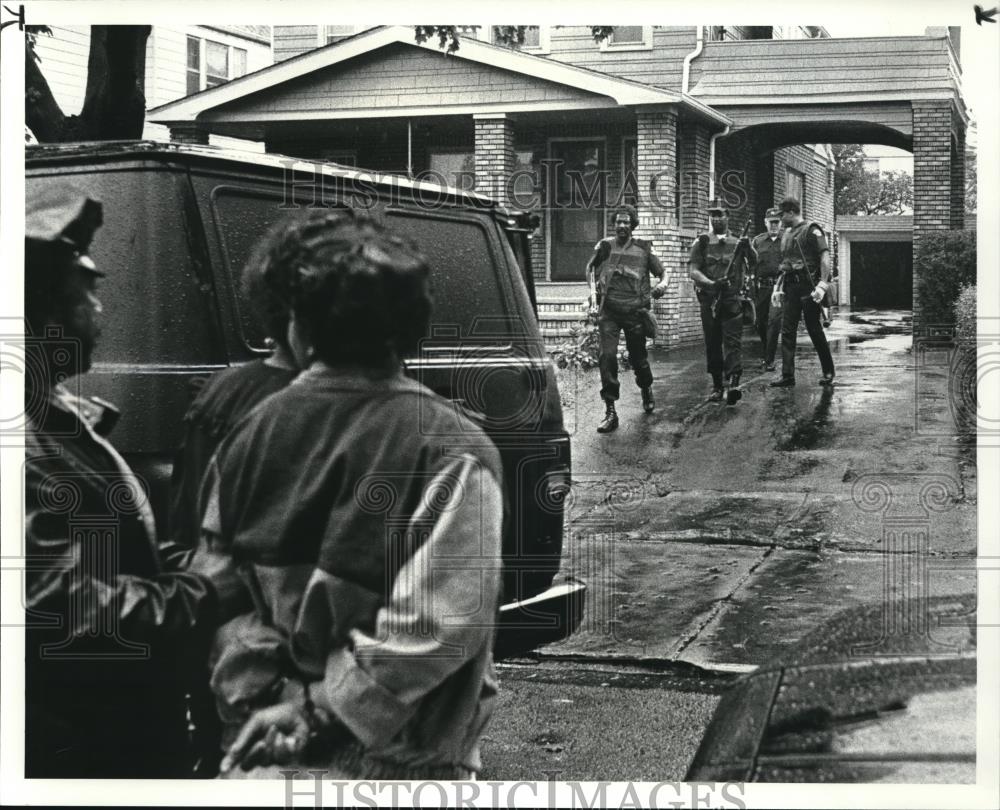 1986 Press Photo End of drug rain in E. Cleve - Historic Images
