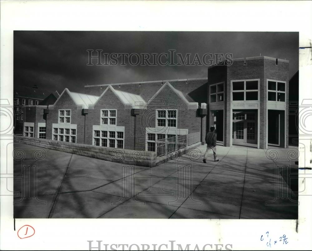 1990 Press Photo John Carroll University - Historic Images