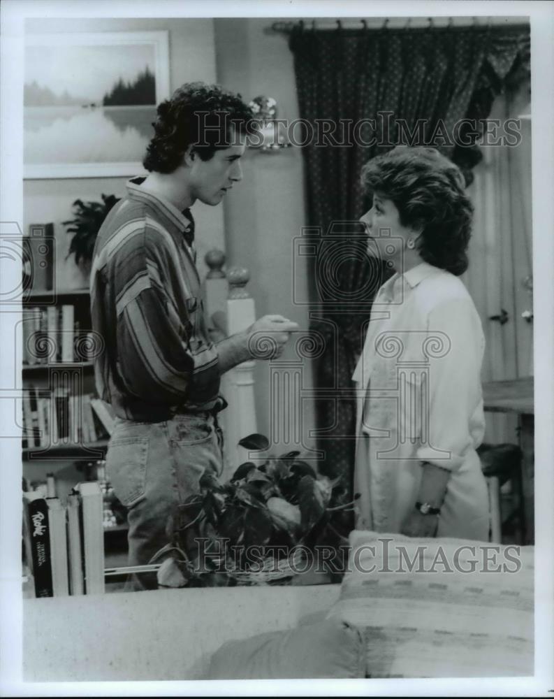 1987 Press Photo Patty Duke &amp; Lewis Smith in Karen&#39;s Song - cvp69448 - Historic Images