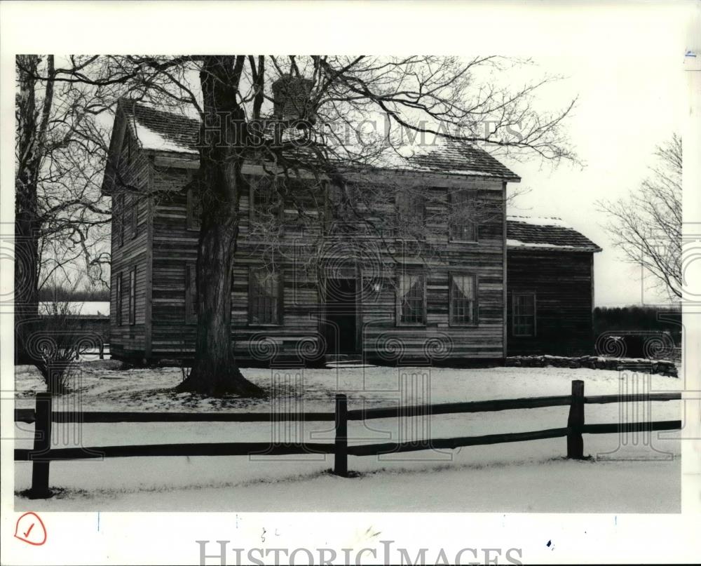 1991 Press Photo Century Home, Old House, at 3845 Fenn Rd. Medina - Historic Images