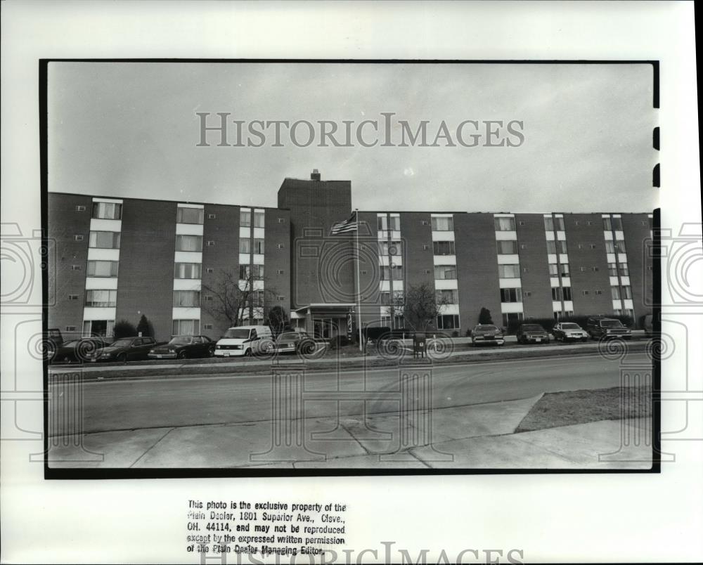 1989 Press Photo Executive Apartments 9414 North Church Dr Parma Hts - Historic Images