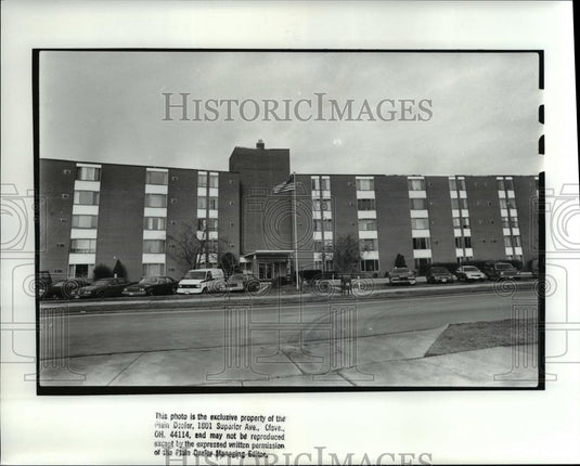 1989 Press Photo Executive Apartments 9414 North Church Dr Parma Hts - Historic Images