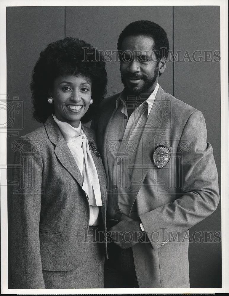 1985 Press Photo Tim Reid and Daphne Maxwell in Simon & Simon - cvp68348 - Historic Images