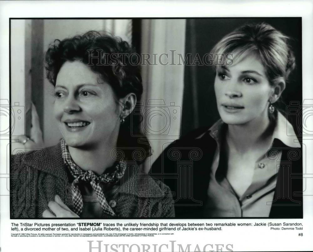 1998 Press Photo Susan Sarandon &amp; Julie Roberts in Stepmom - cvp75000 - Historic Images