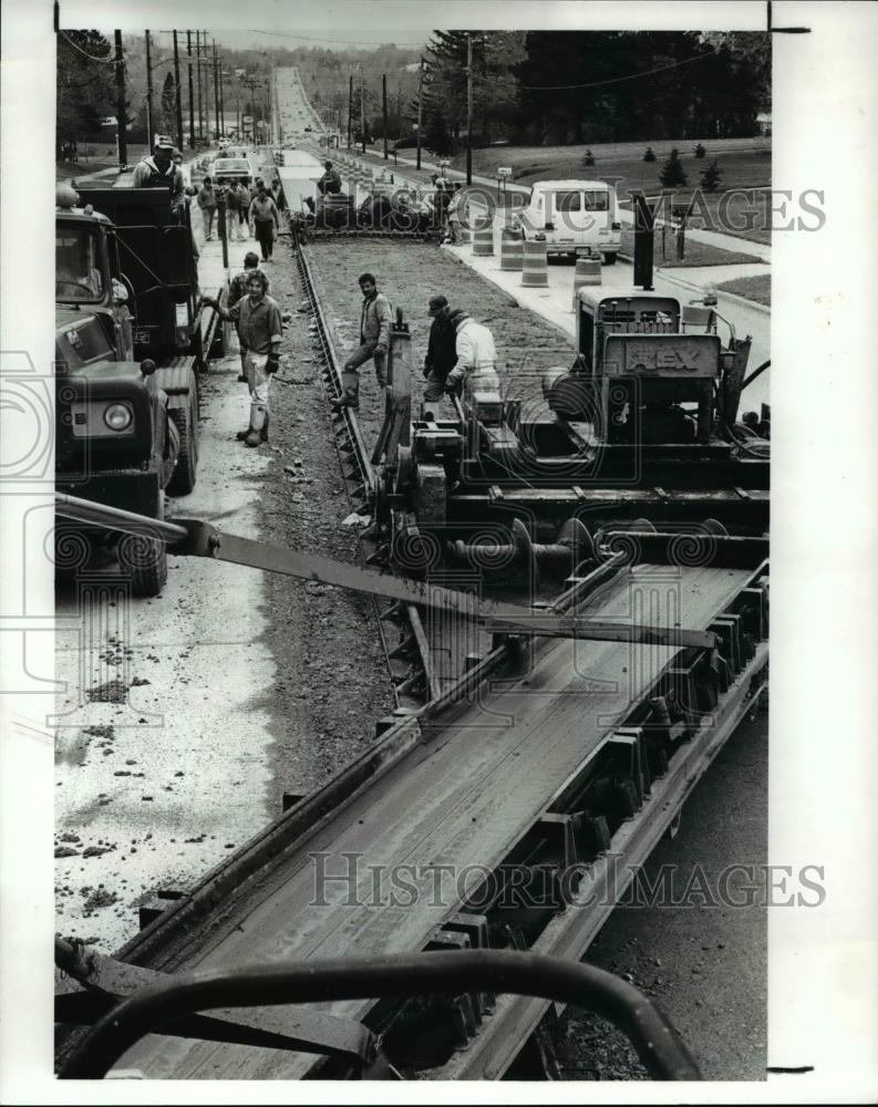 1989 Press Photo Anthony Allega Cement Contractors Inc. During Operators Strike - Historic Images