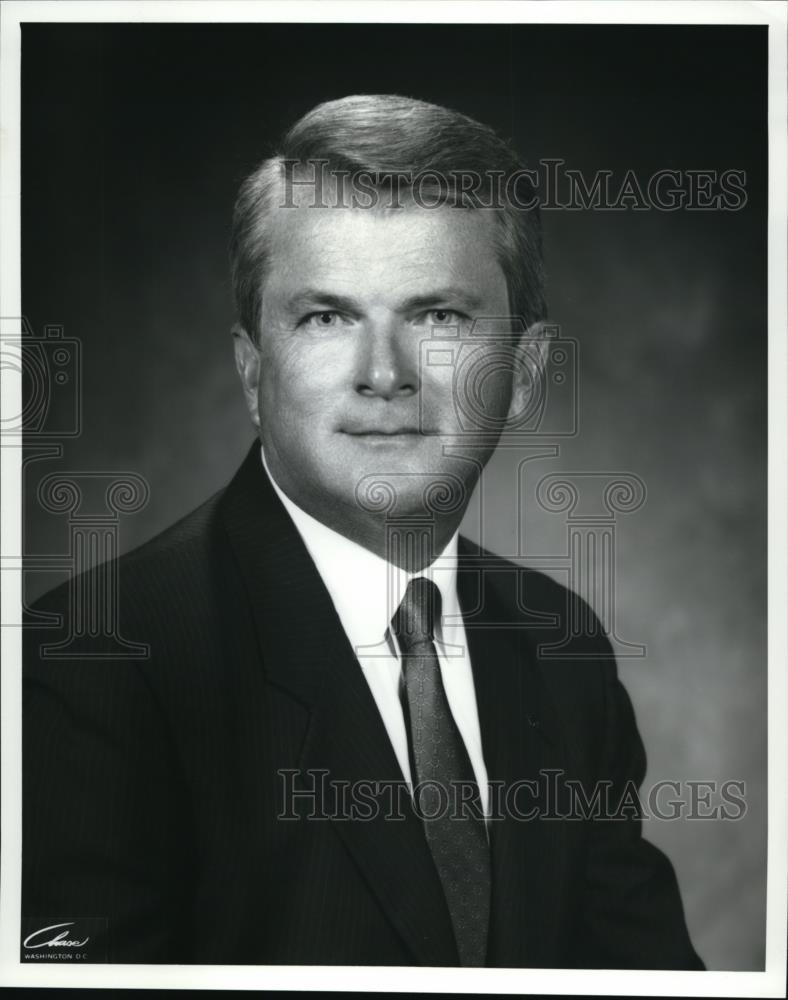 1992 Press Photo H. Brian Thompson, Chairman &amp; CEO - Historic Images
