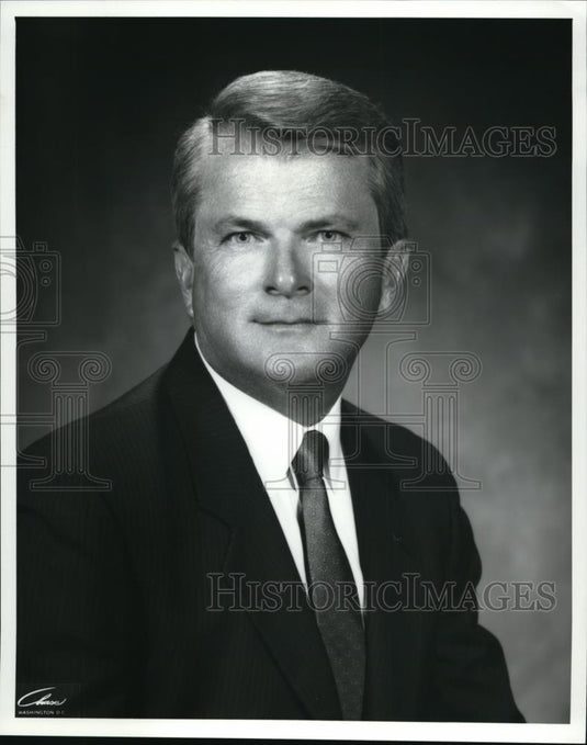1992 Press Photo H. Brian Thompson, Chairman & CEO - Historic Images