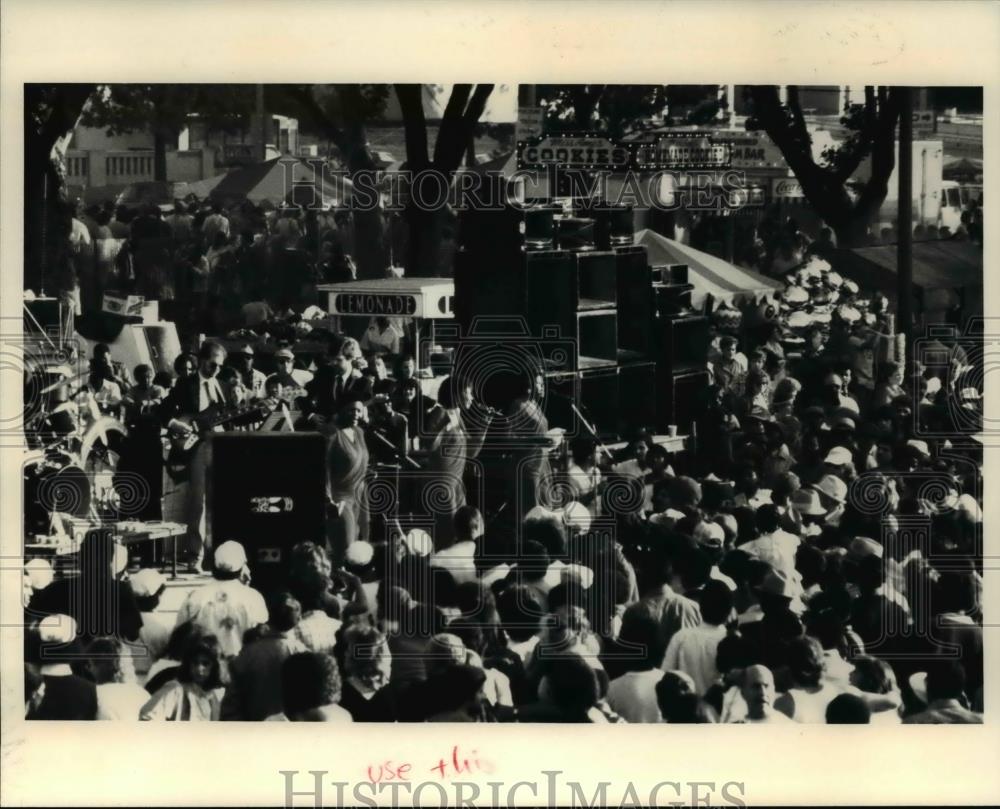 1986 Press Photo All Nations Festivals - Historic Images