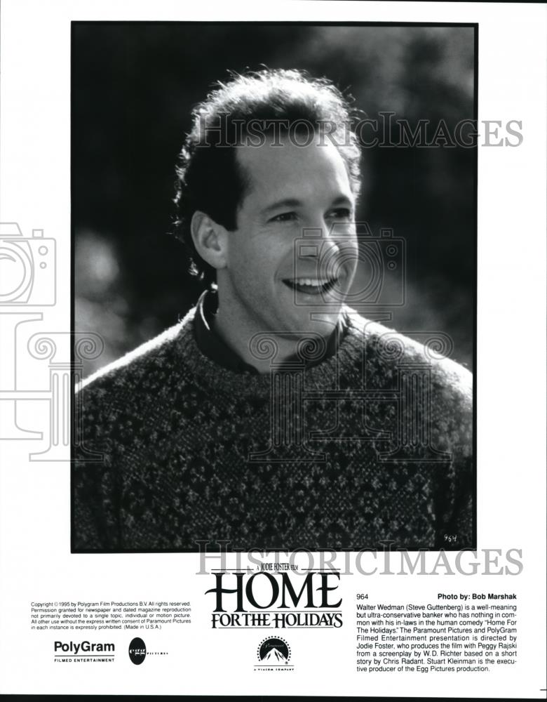 1995 Press Photo Steve Guttenberg as Walter Wedman in Home for the Holidays - Historic Images