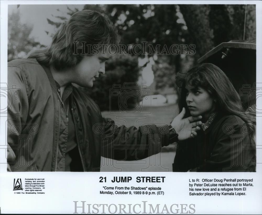 1989 Press Photo Peter DeLuise and Kamala Lopez star in 21 Jump Street - Historic Images