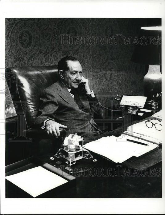 1972 Press Photo Louis Nizer Attorney for NASA - Historic Images
