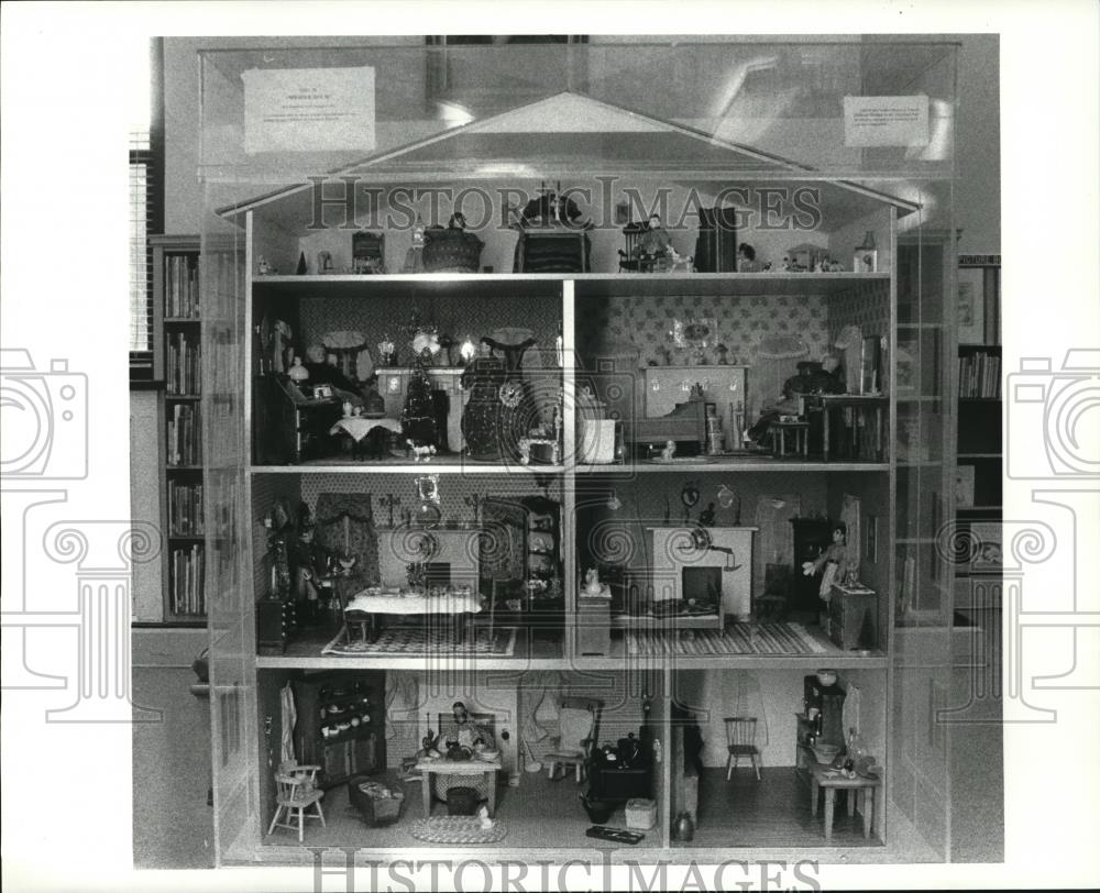 1984 Press Photo Civil War Doll House - cva53959 - Historic Images