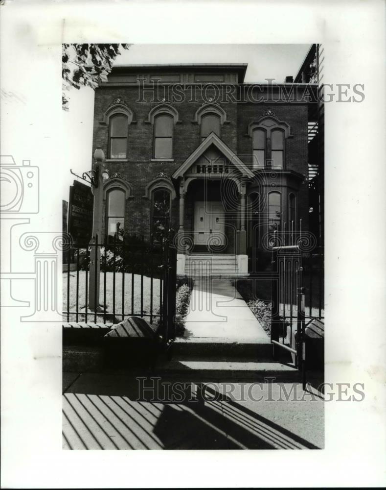 1990 Press Photo Exterior offices of Attorneys at Law - Historic Images