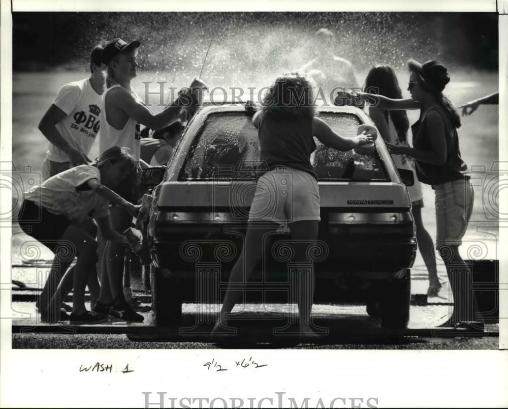 1991 Press Photo Revere, Copley & Firestone high schoolers in Montrose - Historic Images