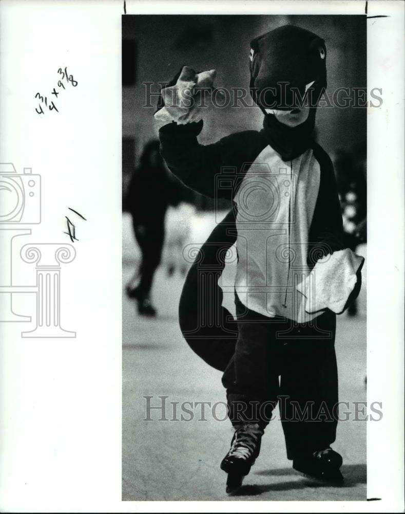 1991 Press Photo Little Tom Gilbert in costume for the Halloween party - Historic Images
