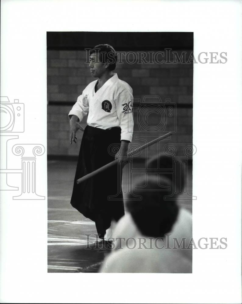 1992 Press Photo Akido Master, Mitsugi Saotome, lectures nearly 60 participants - Historic Images