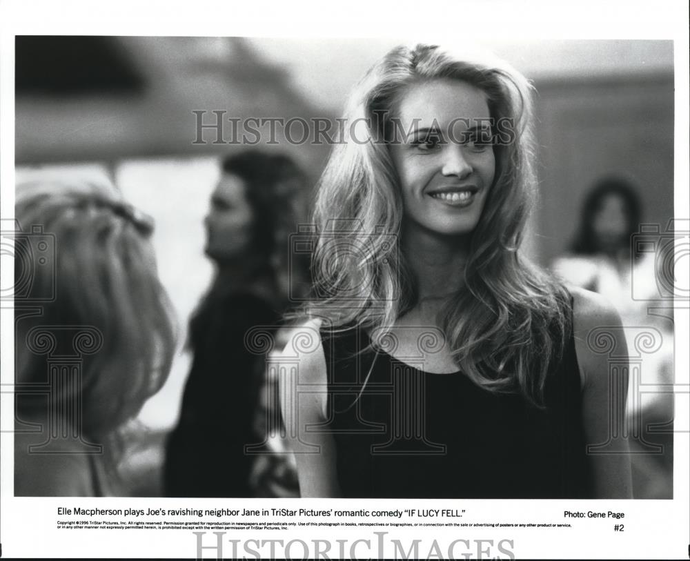 1996 Press Photo Elle McPherson in If Lucy Fell - cvp57262 - Historic Images