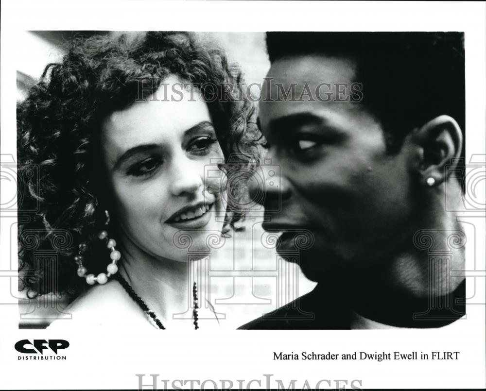 1995 Press Photo Maria Schrader and Dwight Ewell star in Flirt - cvp42279 - Historic Images