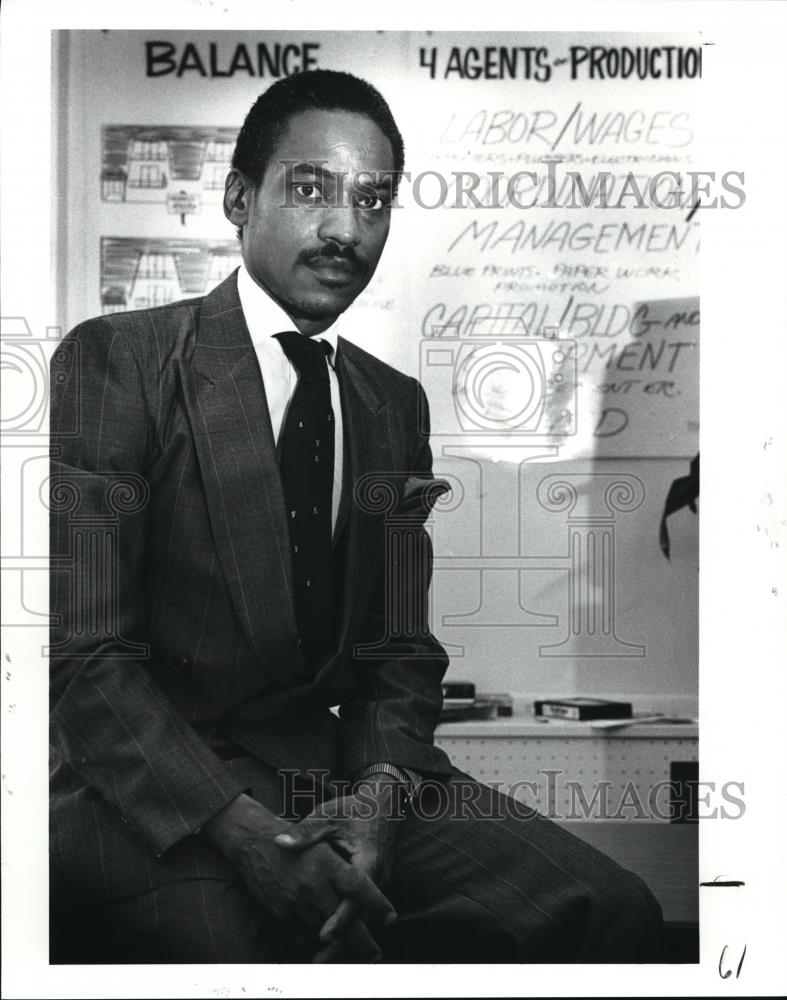 1989 Press Photo Tony Willis, school administrator Ohio Education Academy - 668 - Historic Images