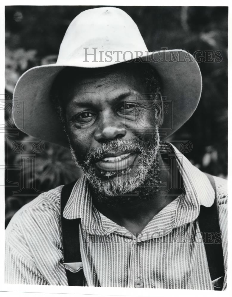 Press Photo Danny Glover in Alex Haley's Queen - cvp72294 - Historic Images