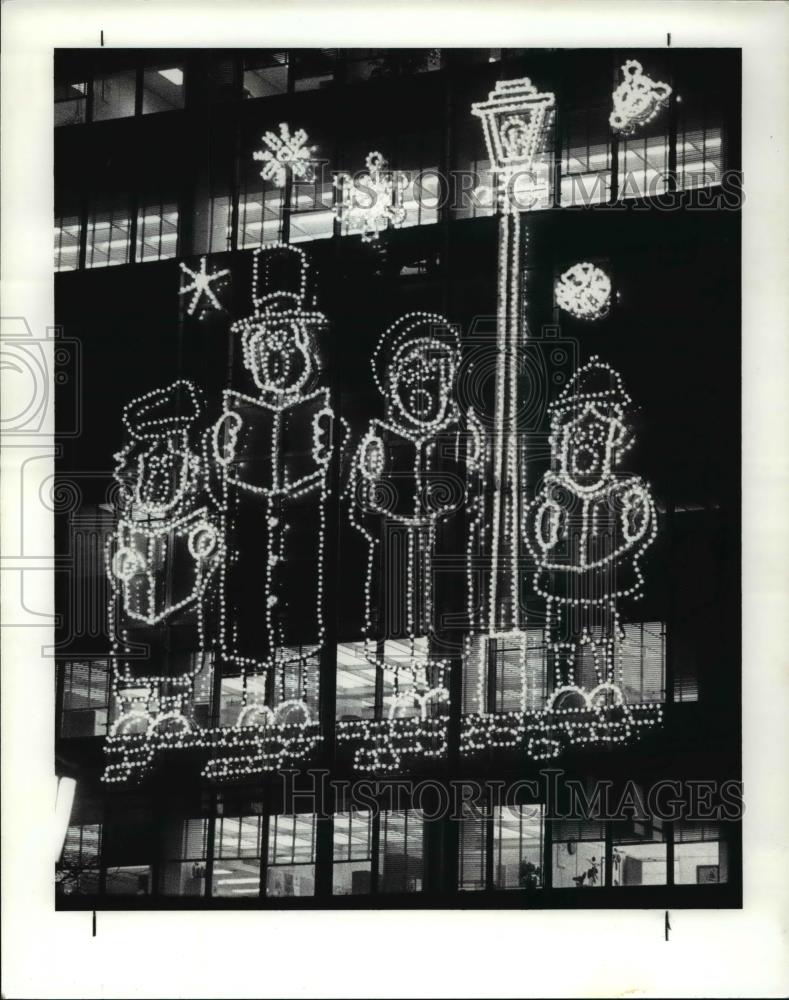 1989 Press Photo Christmas lights - Historic Images