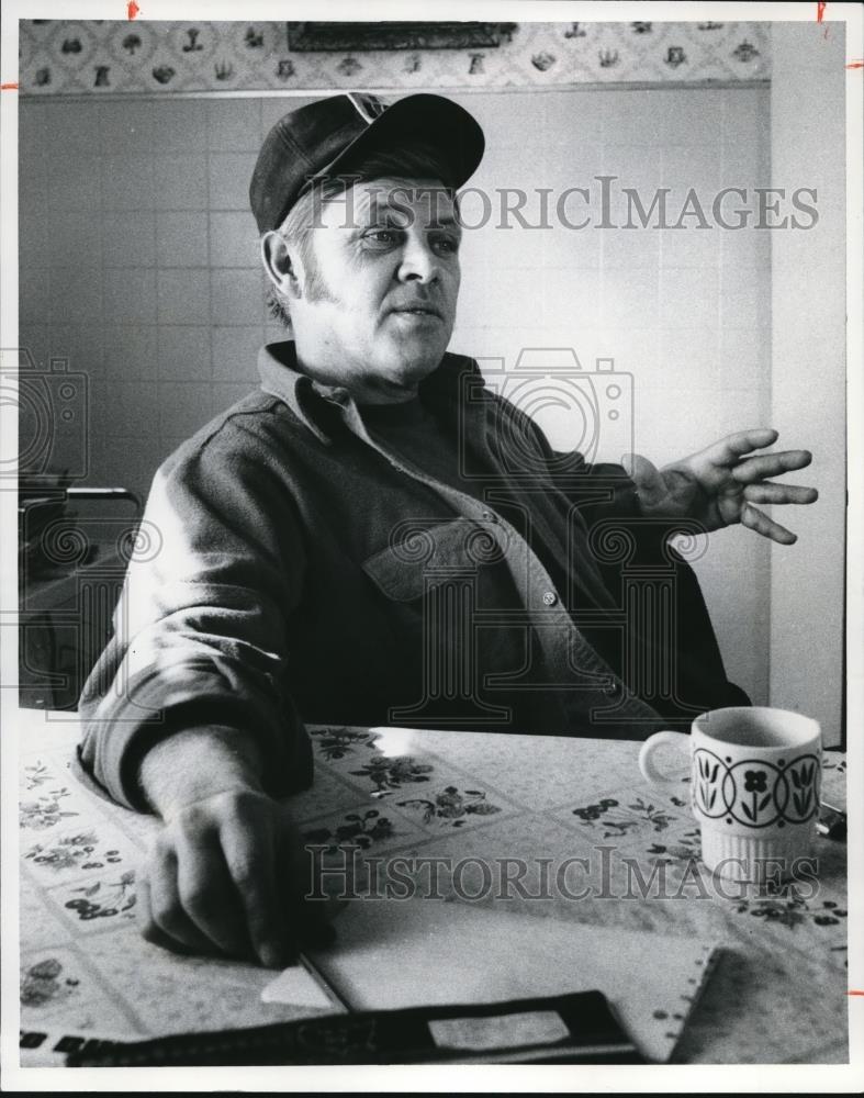 1978 Press Photo Neil Whitney, farmer - Historic Images