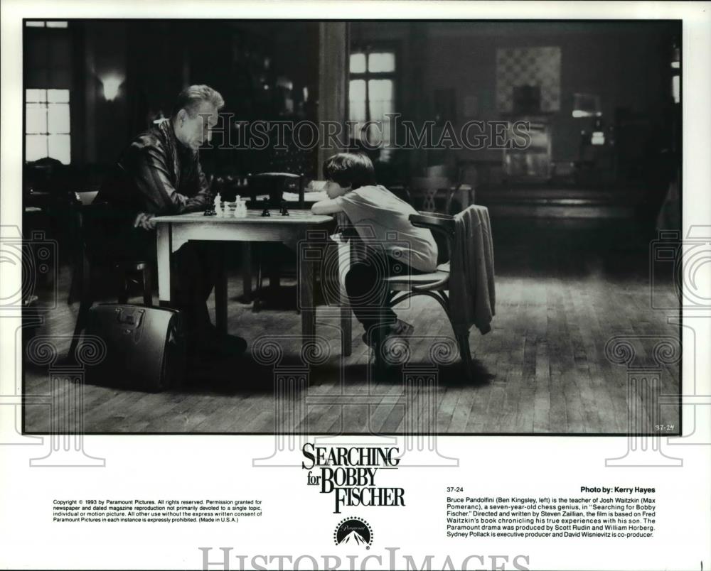 1994 Press Photo Ben Kingsley and Max Pomeranc in Searching for Bobby Fischer - Historic Images