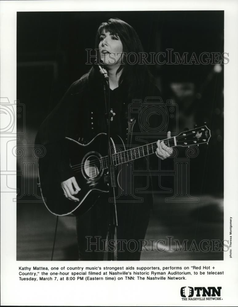1995 Press Photo Kathy Mattea Country Music Singer on Red Hot &amp; Country TNN - Historic Images