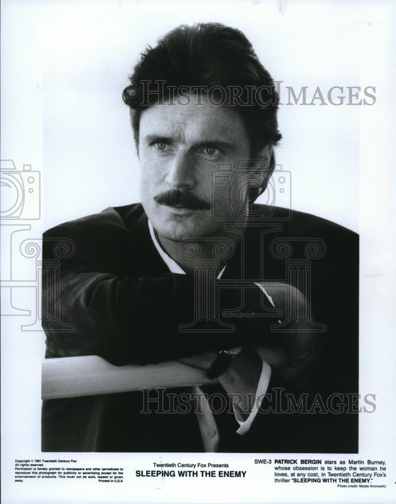 1991 Press Photo Patrick Bergen as Martin Burney in Sleeping with the Enemy - Historic Images