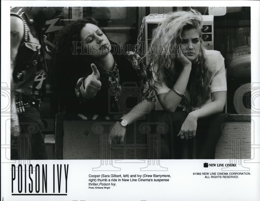 1992 Press Photo Sara Gilbert, Drew Barrymore in Poison Ivy - cvp41524 - Historic Images